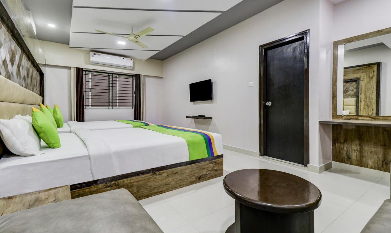 Treebo Sahara Suites 750 M From St Johns Medical College And Hospital バンガロール エクステリア 写真